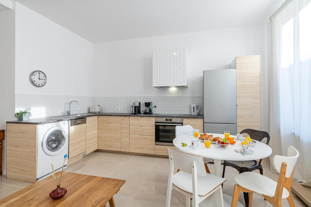 Le Borely: Appartement Climatise Avec 2 Chambres, A 800M De La Plage Марсель Экстерьер фото