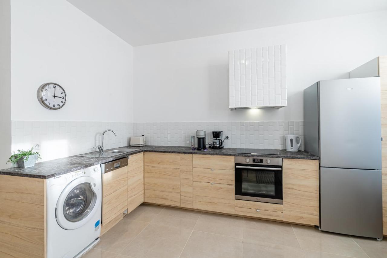 Le Borely: Appartement Climatise Avec 2 Chambres, A 800M De La Plage Марсель Экстерьер фото
